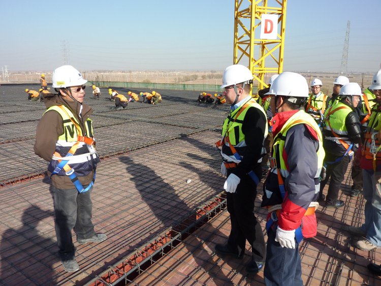 construction safety officer Safety instructions at construction site in China