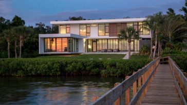 Sarasota-Bay-SeaThru-House